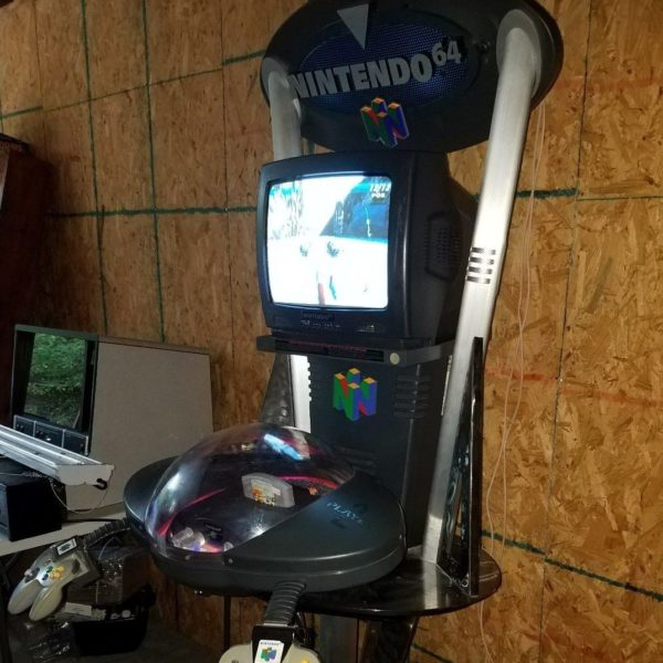 Nintendo 64 Kiosk System from the right side