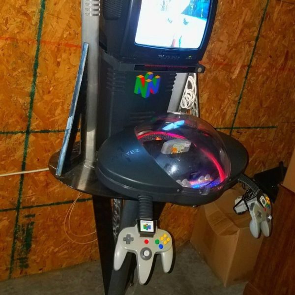 Nintendo 64 Kiosk System from the left side