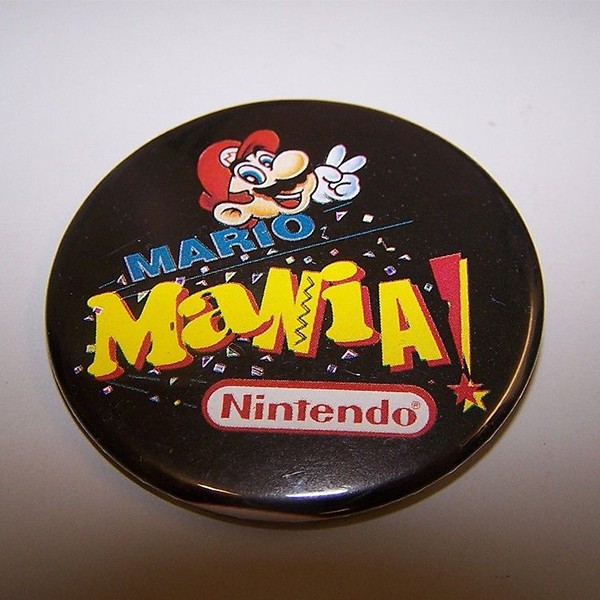 Front of the Vintage Mario Mania Pin