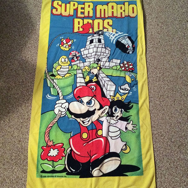 Super Mario Beach Towel @nintendoretrolove